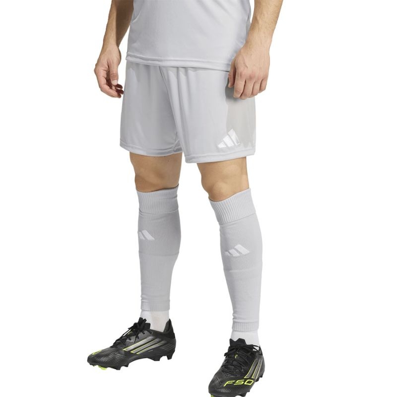 Adidas lühikesed püksid