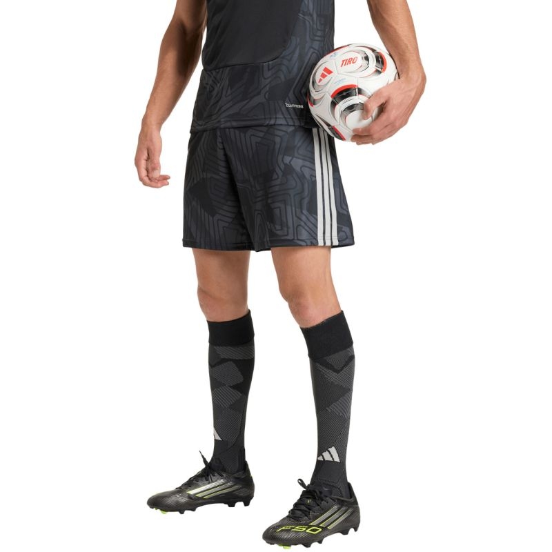 Adidas teamwear lühikesed püksid