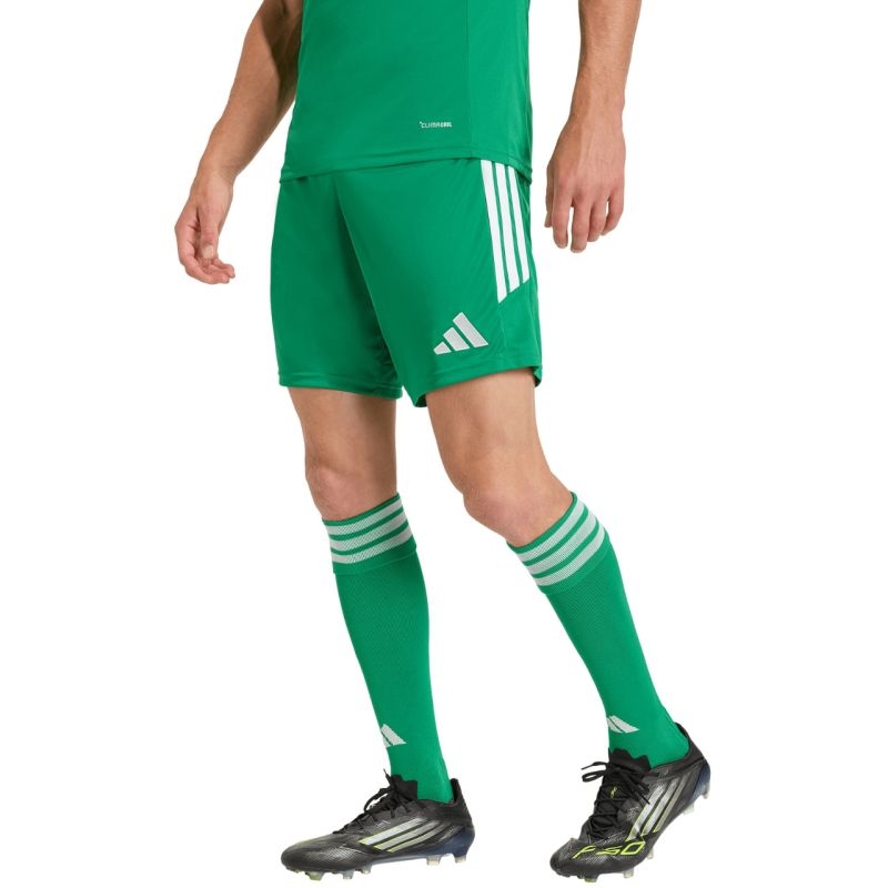 Adidas lühikesed püksid