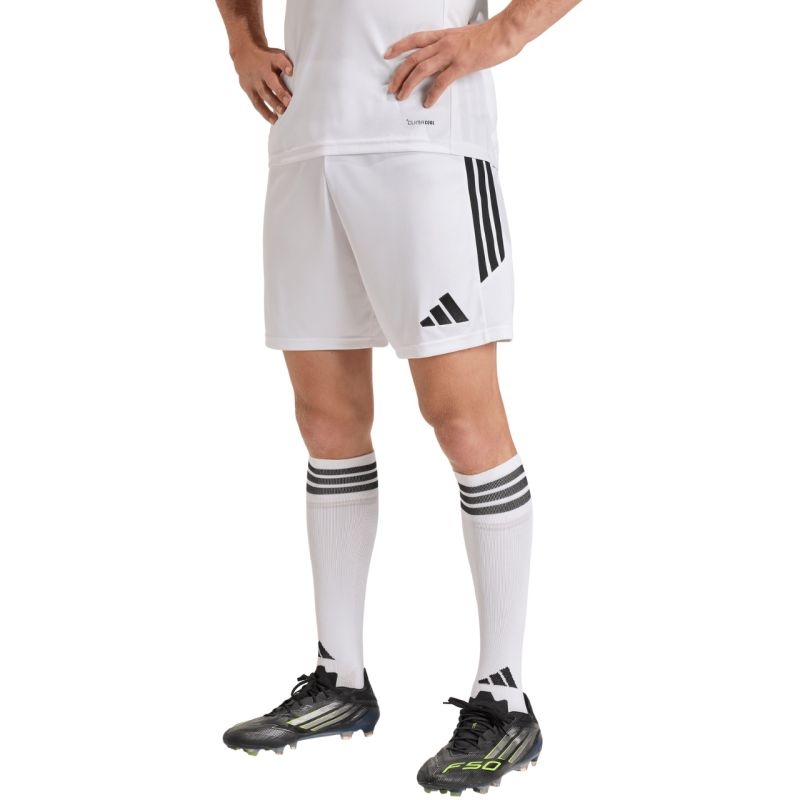 Adidas lühikesed püksid