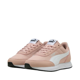 Puma kingad